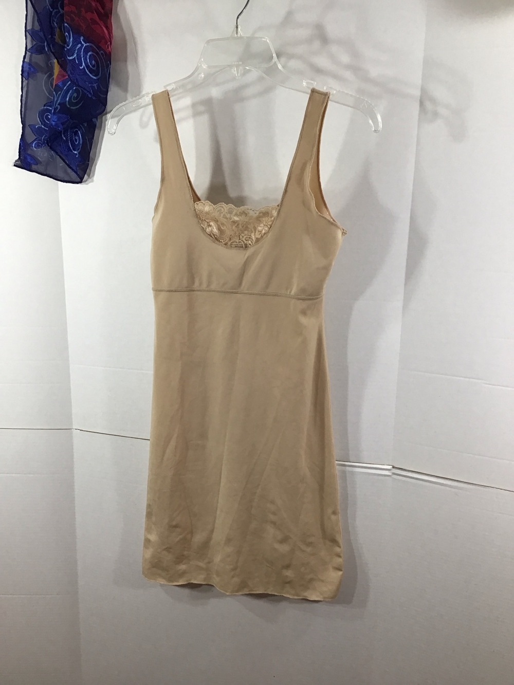 FIT Shapewear Nude Lace-Trim Slip M